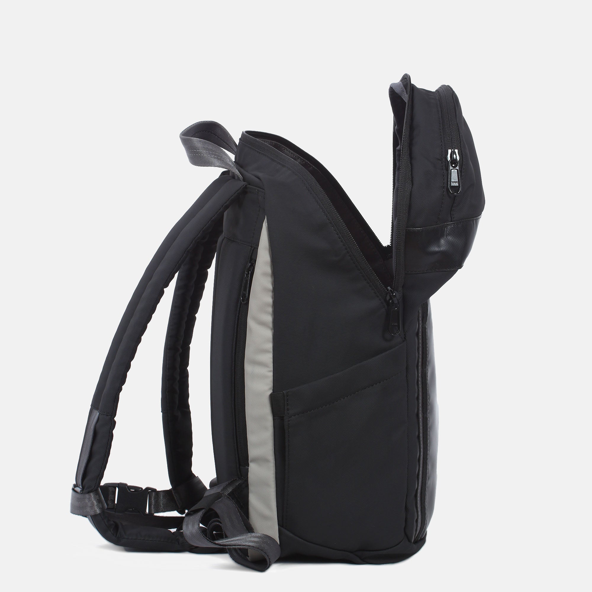 backpack Tike 7.1 black from 7clouds zip access