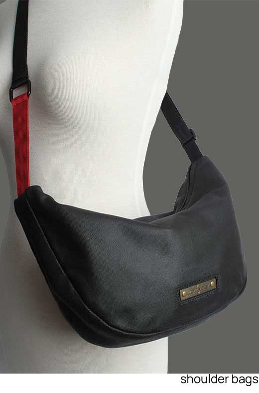 Margelisch shoulder bags