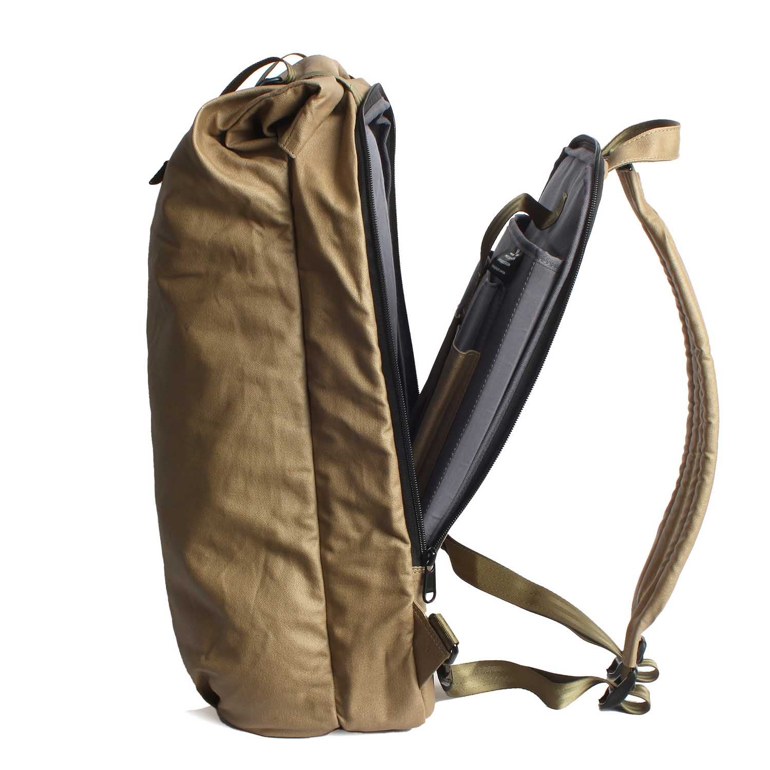 Margelisch Laptoprucksack Nemin 2 camel offen Laptopfach