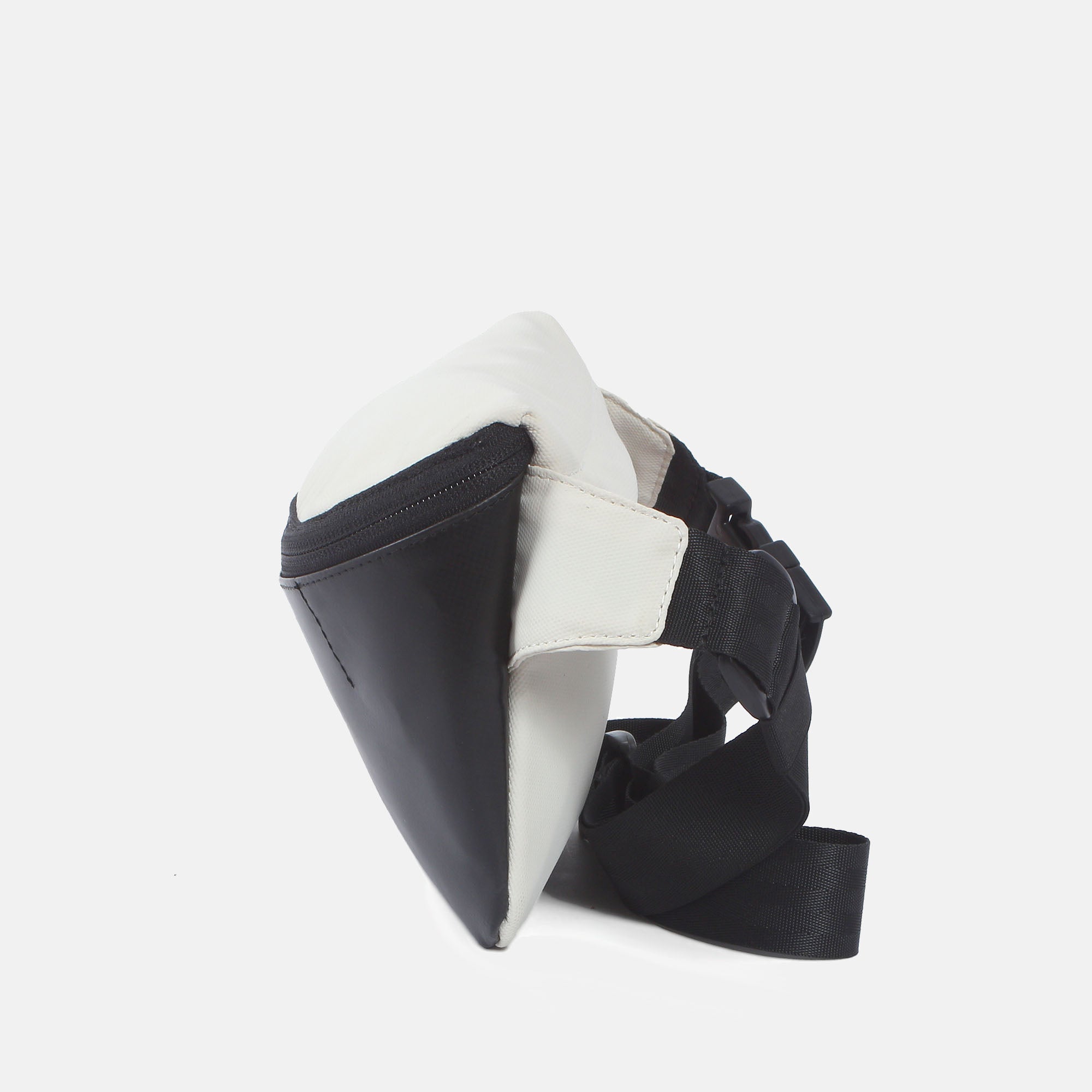 Cobi 7.1 Hüfttasche black-off white Ansicht Seite