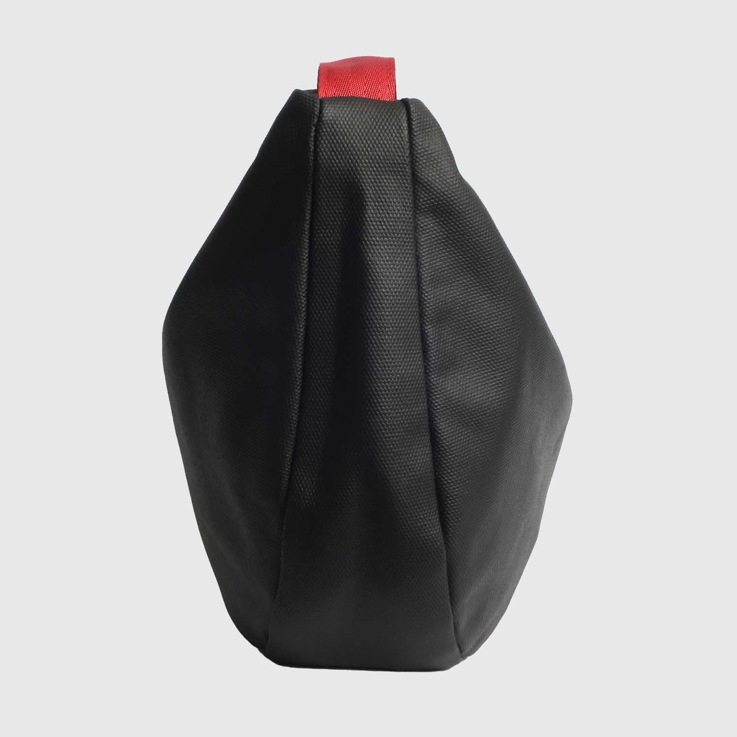 Alin 1 black red Seitenansicht