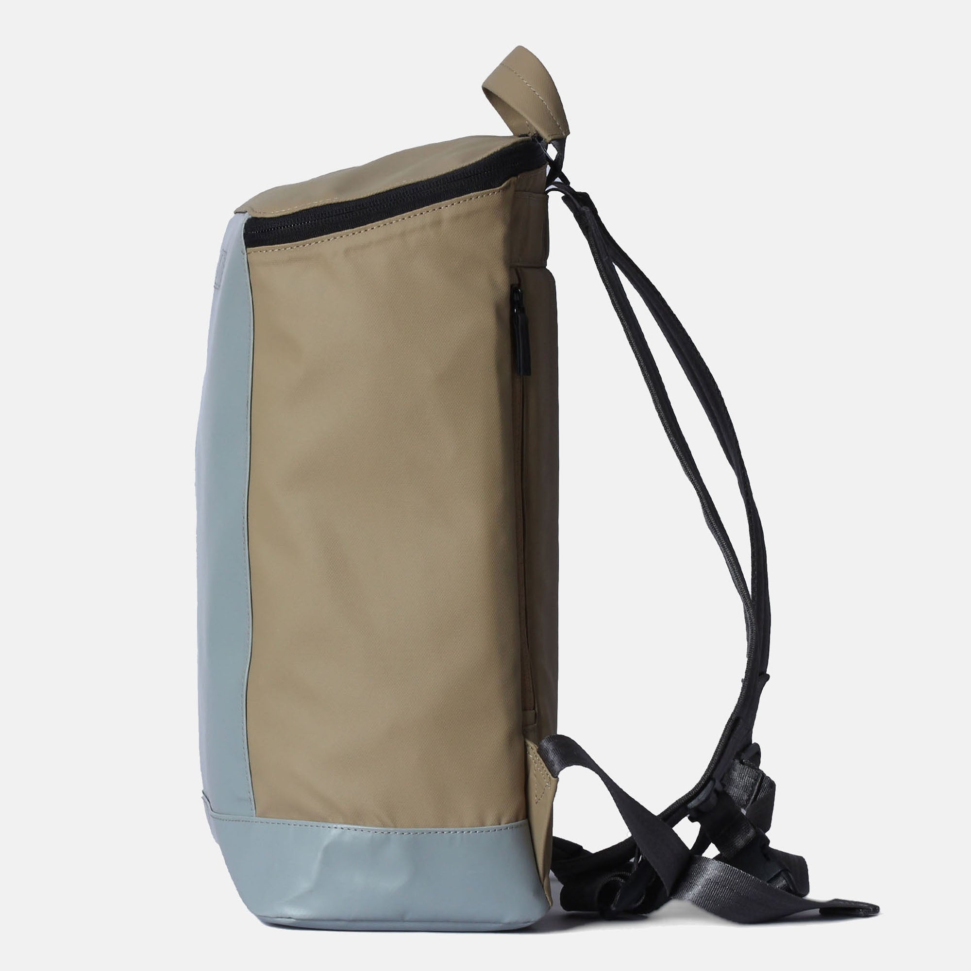 7clouds Okan 7.1 grey-camel side Laptop Rucksack Okan 7.1 light grey-camel Ansicht Seite