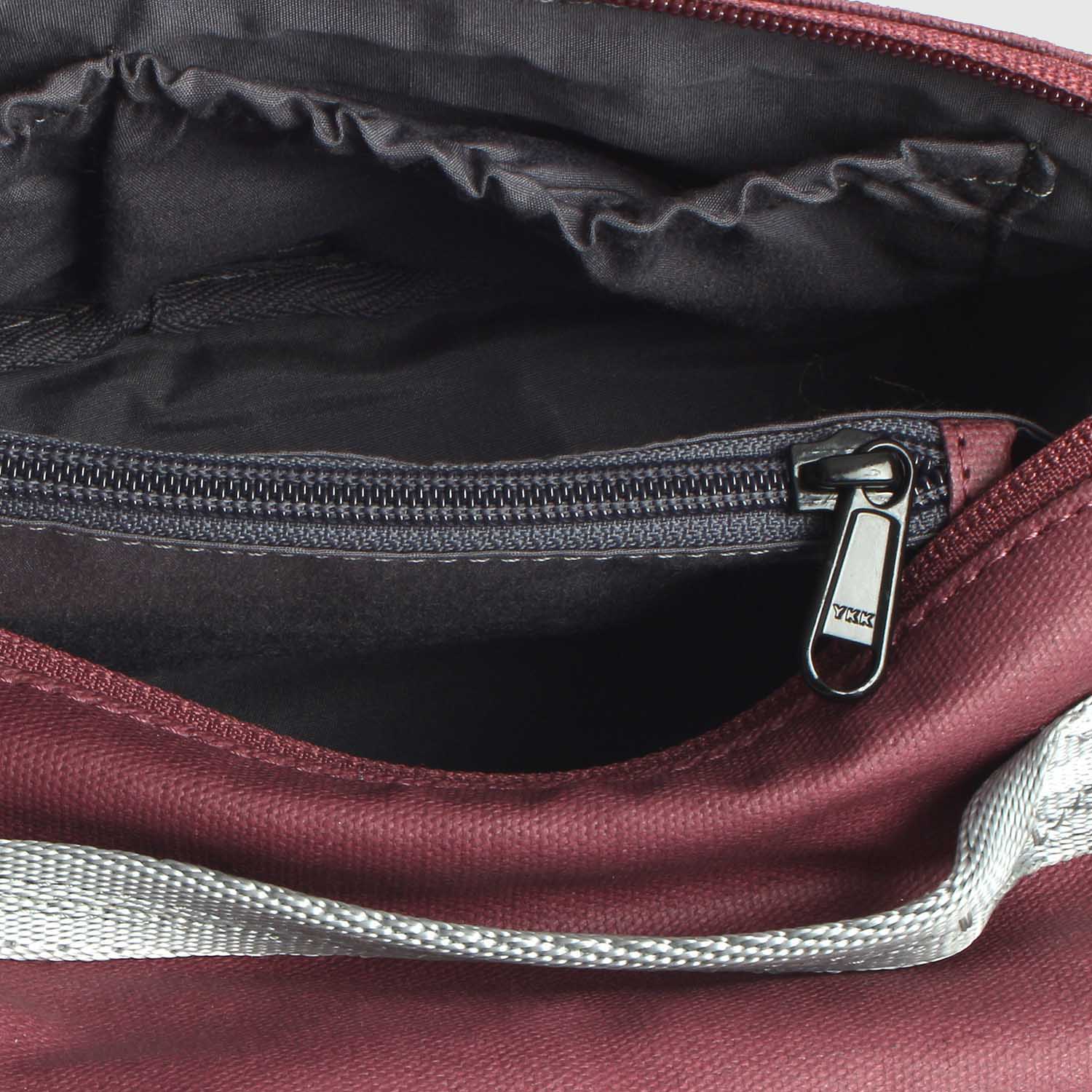 Vera 1 Necessaire innen