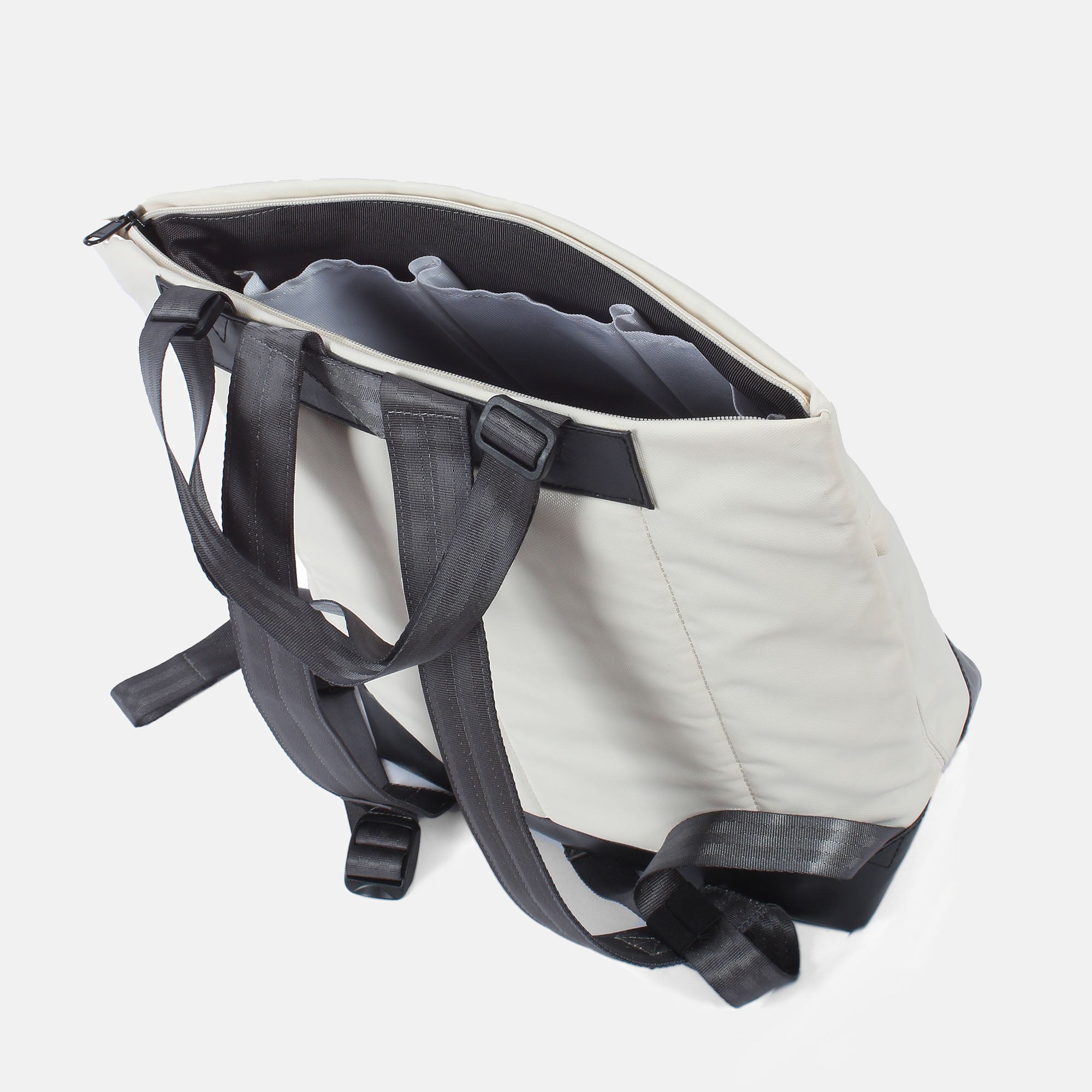 Simse 7.1 shopper-backpack black-off white inside