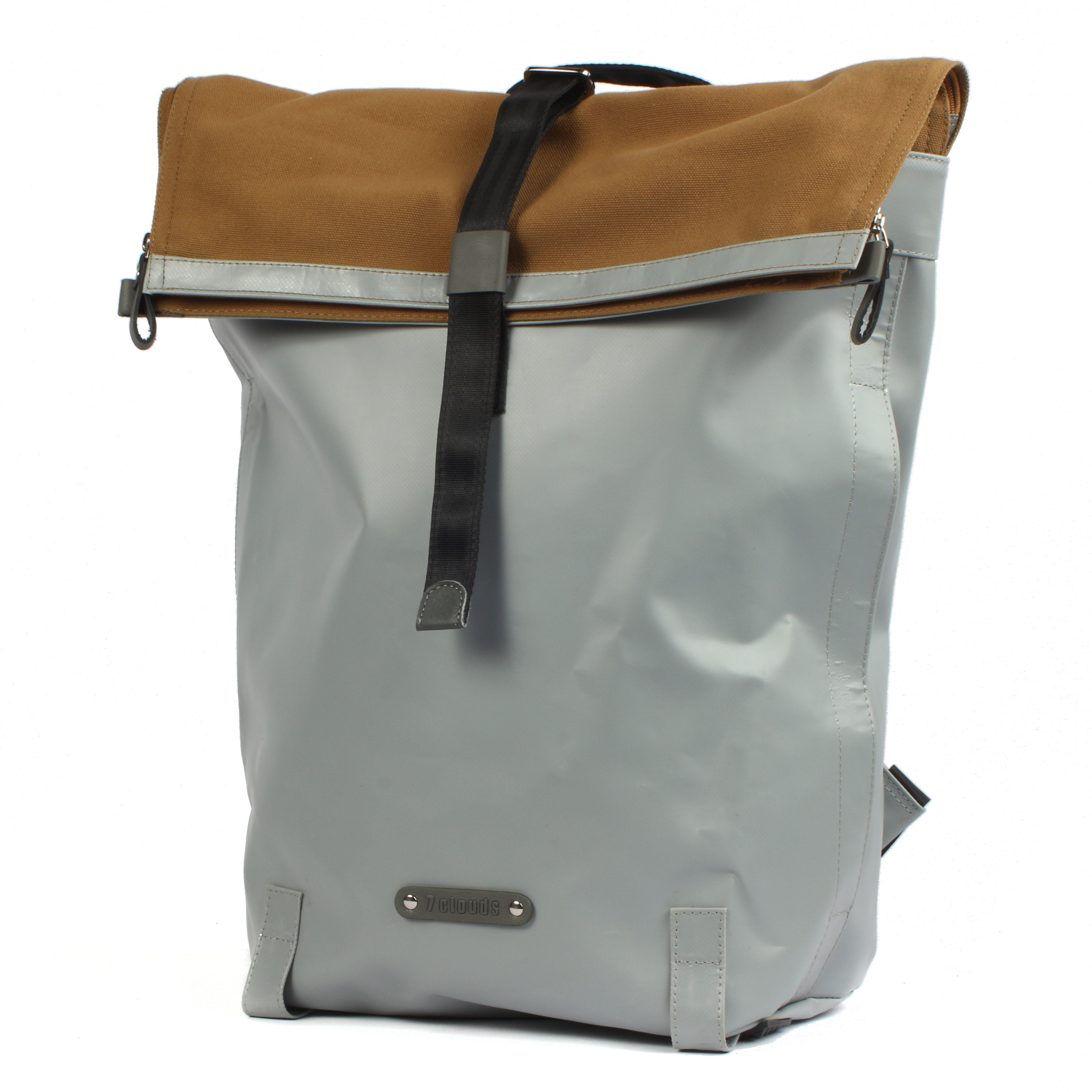 7clouds Sowe 7.4 grey-khaki-nachhaltiger Fold-Top Laptoprucksack-Front