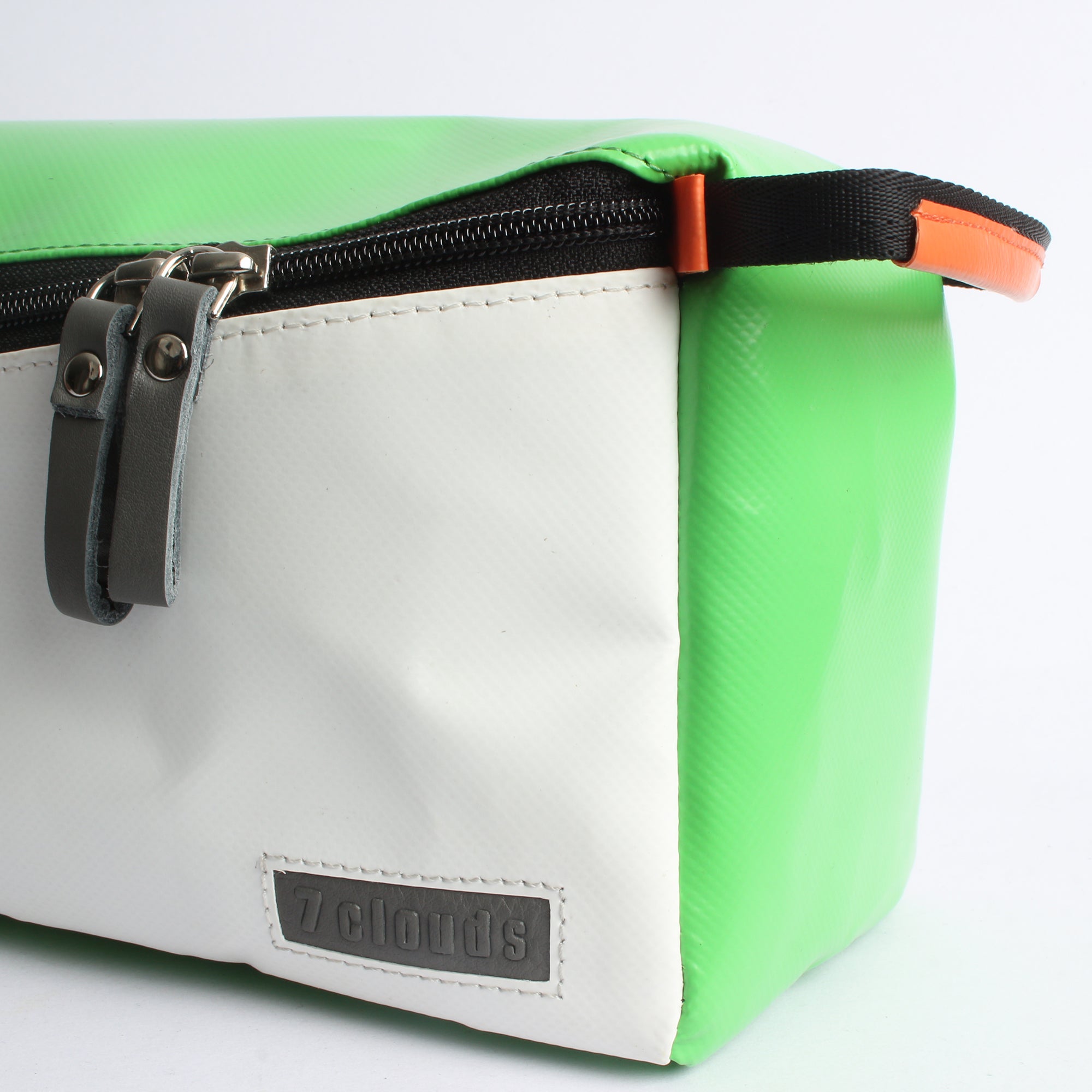 7clouds Necessaire Keil 7.1 white-green Detail