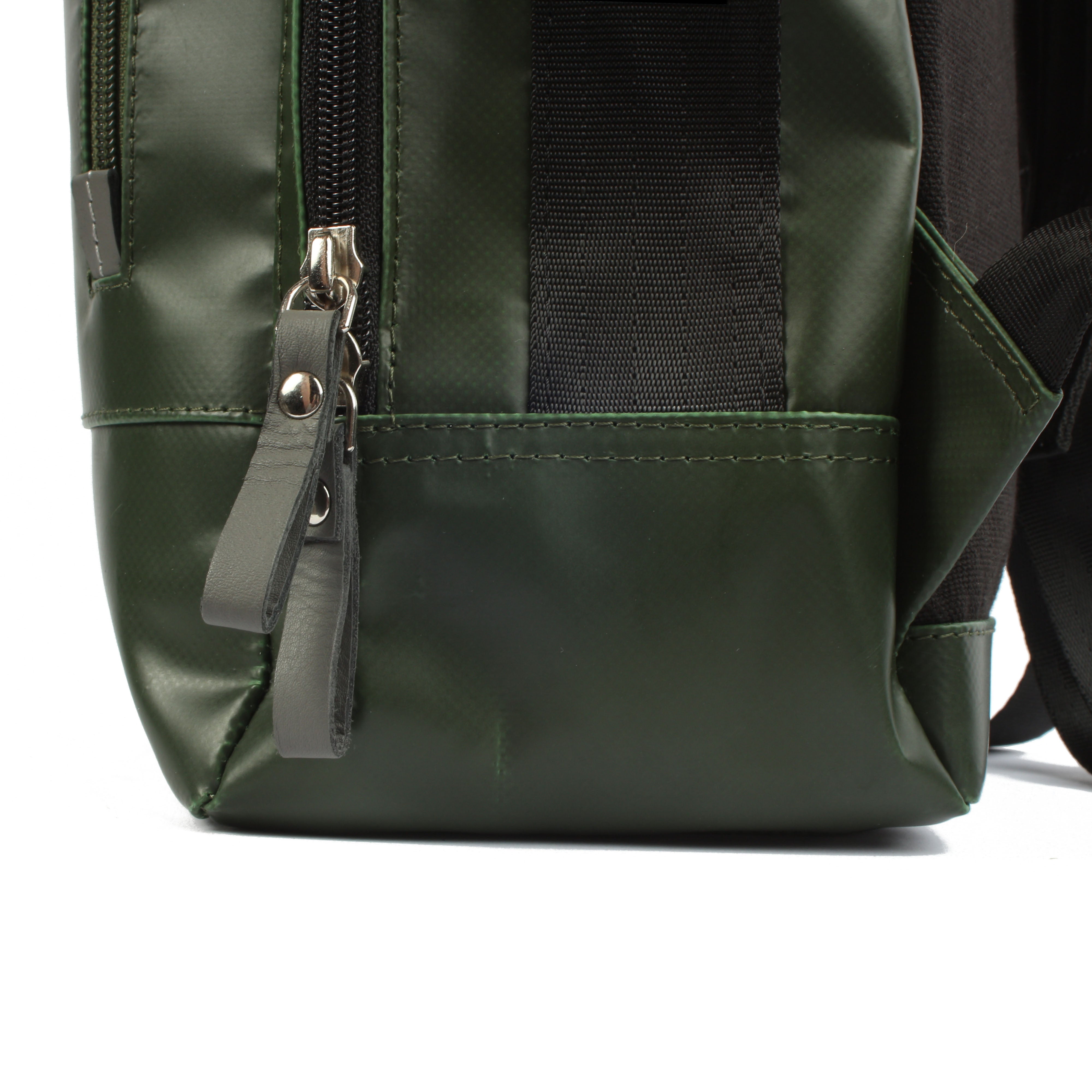 7clouds Agal 7.2M junglegreen Laptoprucksack Detail