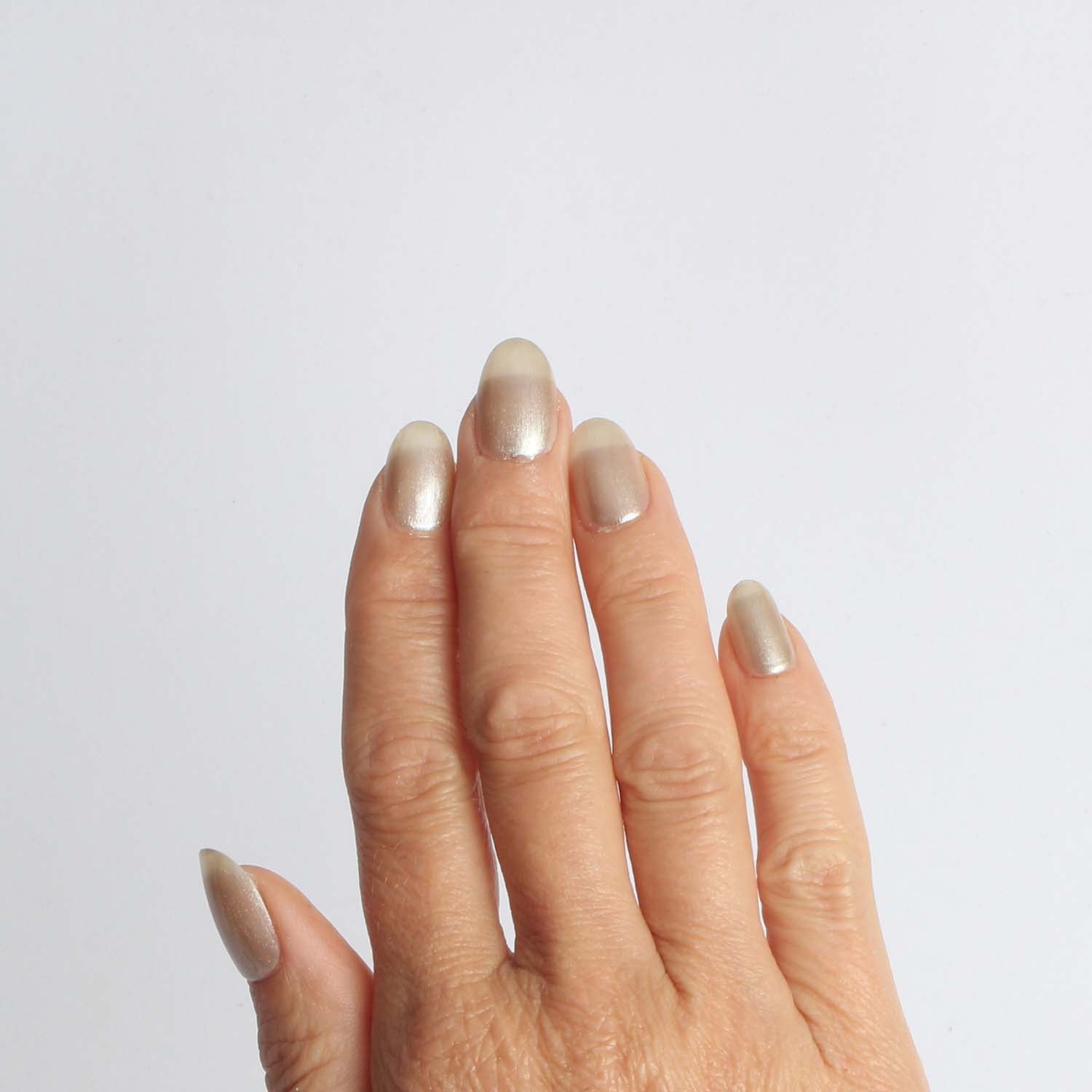 Laued nailpolish bio based vegan glam gold