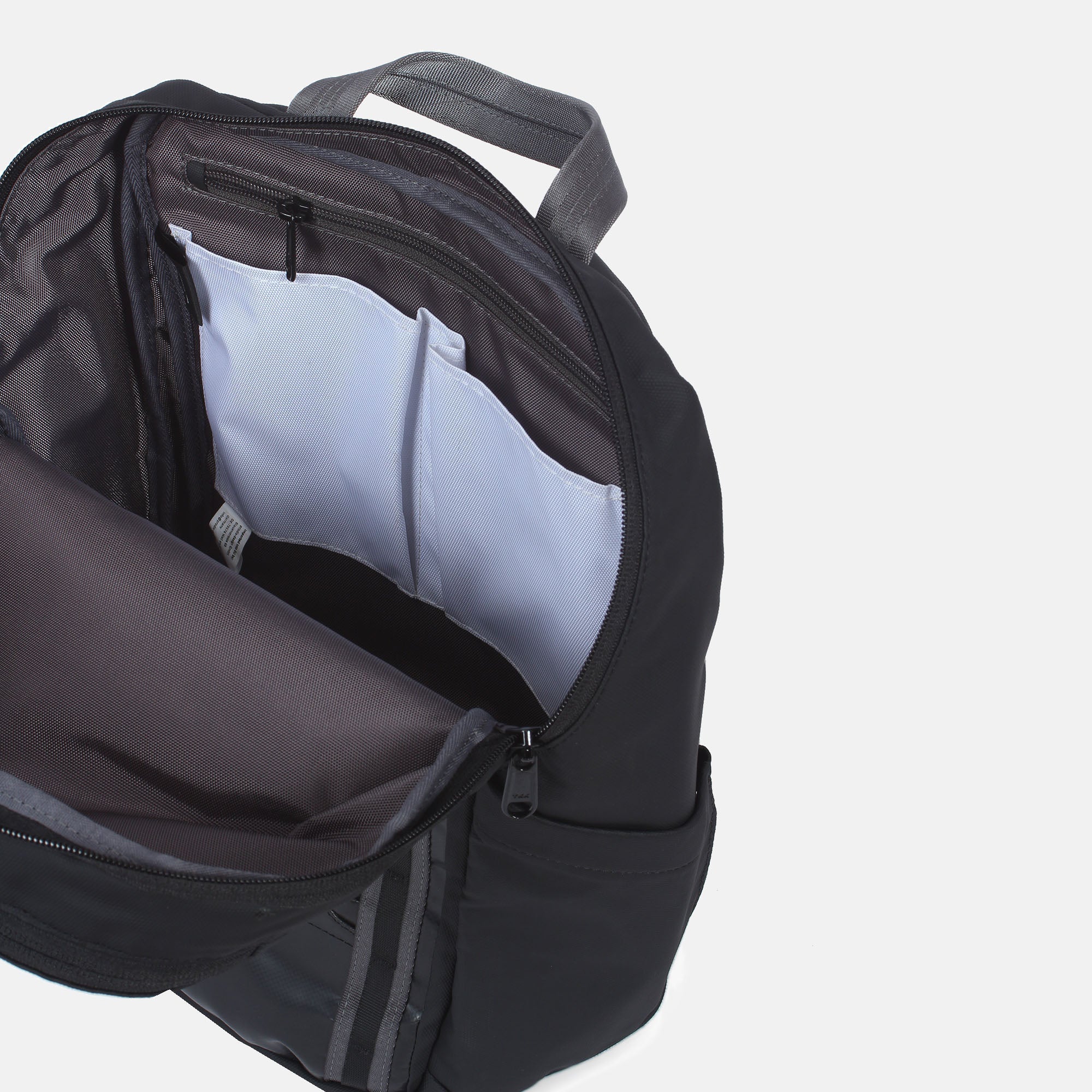 backpack Tike 7.1 black from 7clouds inside pockets