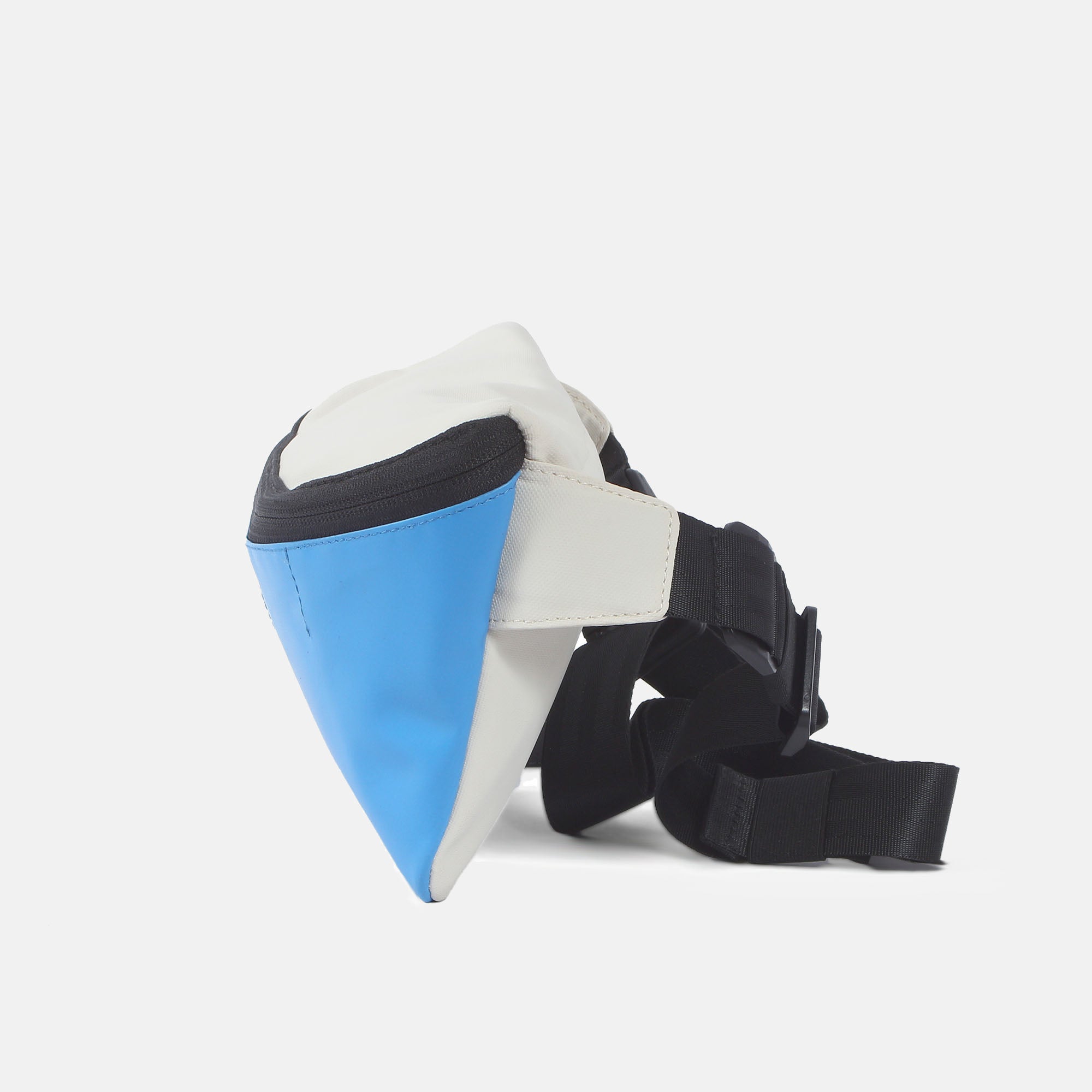 Cobi 7.1 Hüfttasche light blue-off white Ansicht Seite