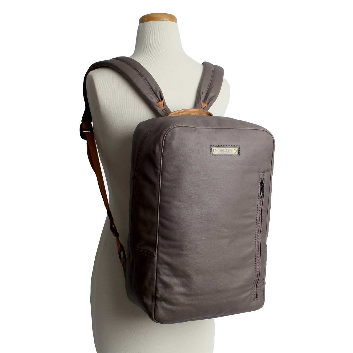 Margelisch Rucksack Bukal 1 taupe dunkel  Puppe