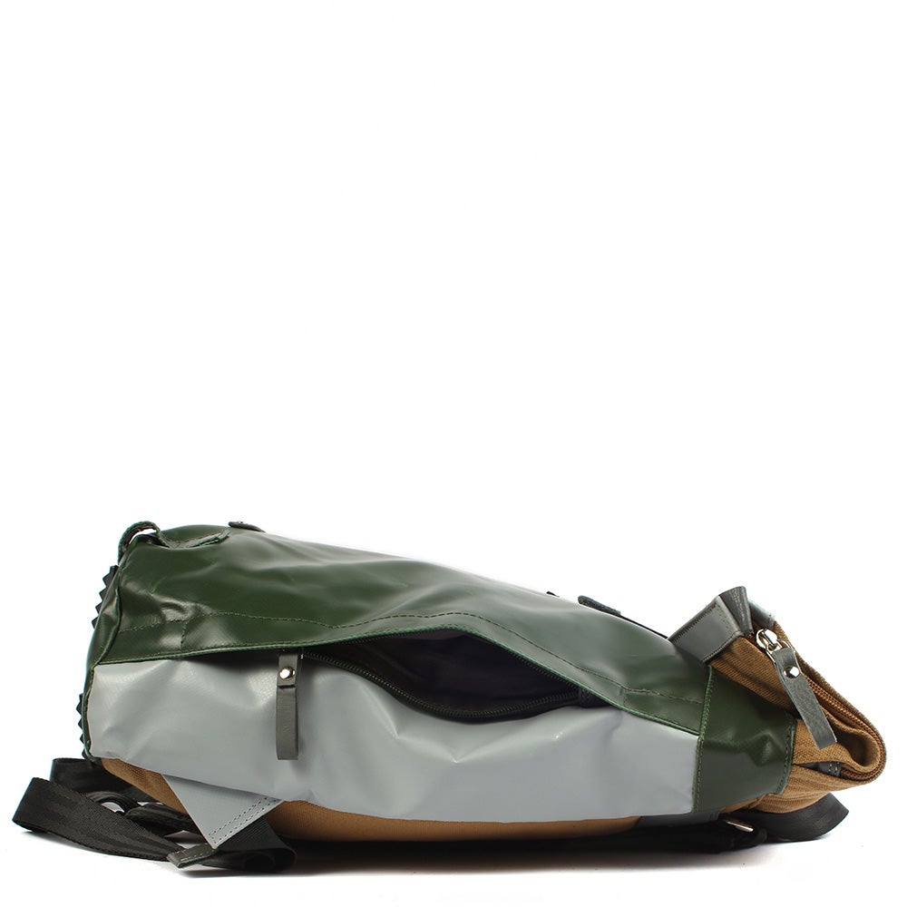 7clouds Dwars 7.4 junglegreen-grey-khaki sustainable lady rolltopbackpack with RPET recycled PET bottles- flat