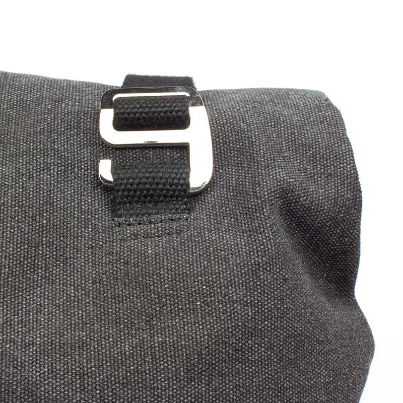 Margelisch Nemin 1 canvas detail sustainable rolltopbackpack hoock