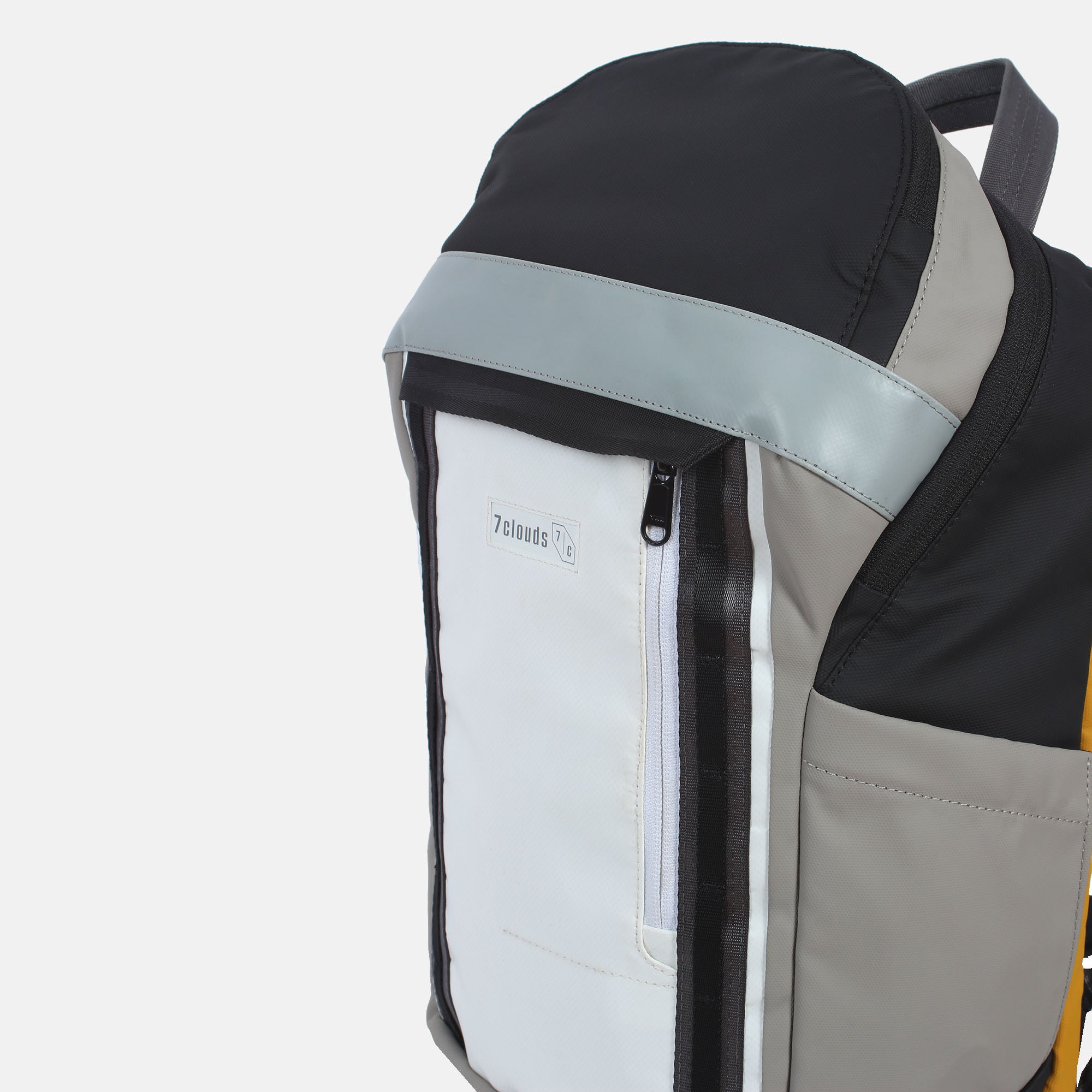 Rucksack Tike 7.1 white-fog grey von 7clouds Detail Front