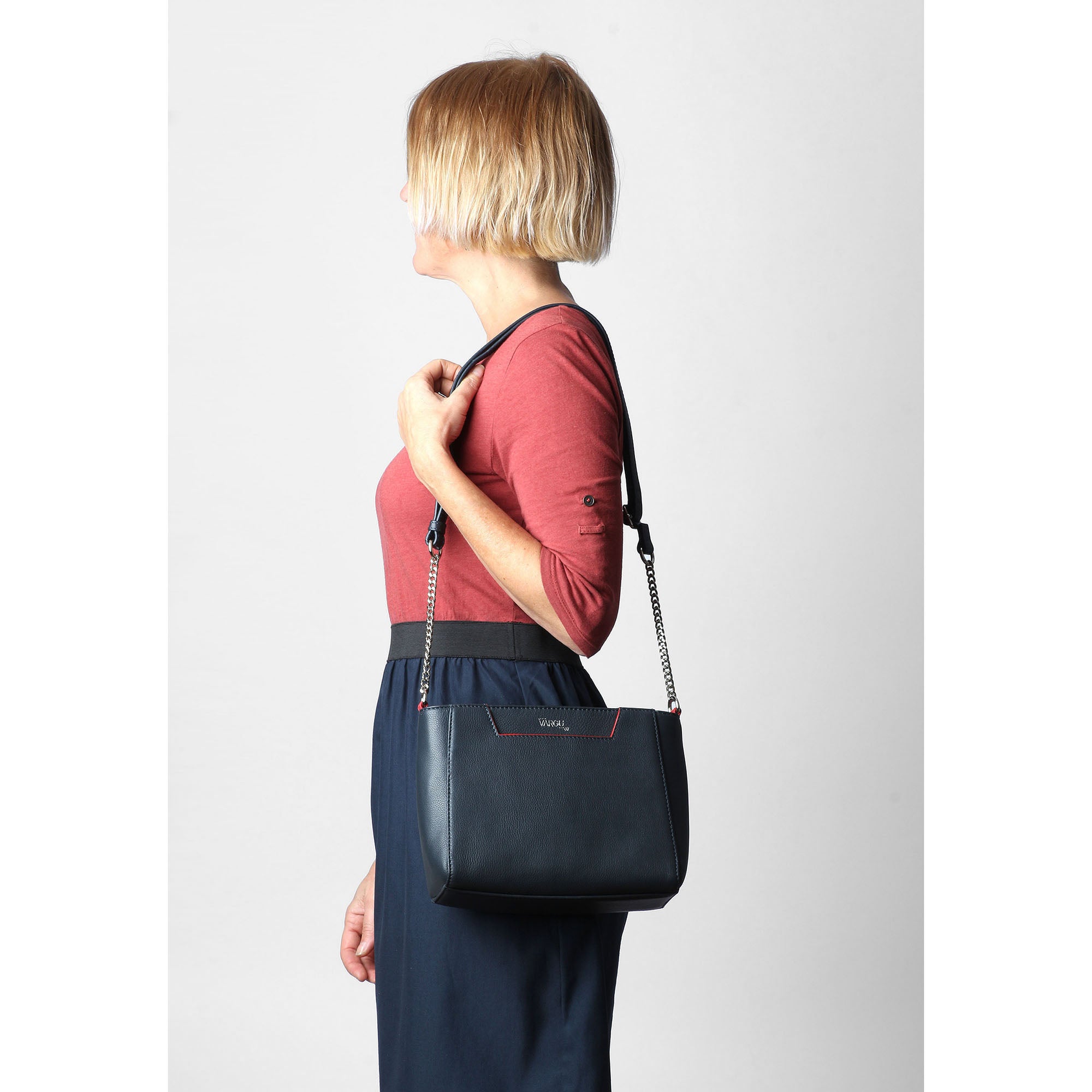 Vargu Akwoi 1 leather shoulder bag navy mood