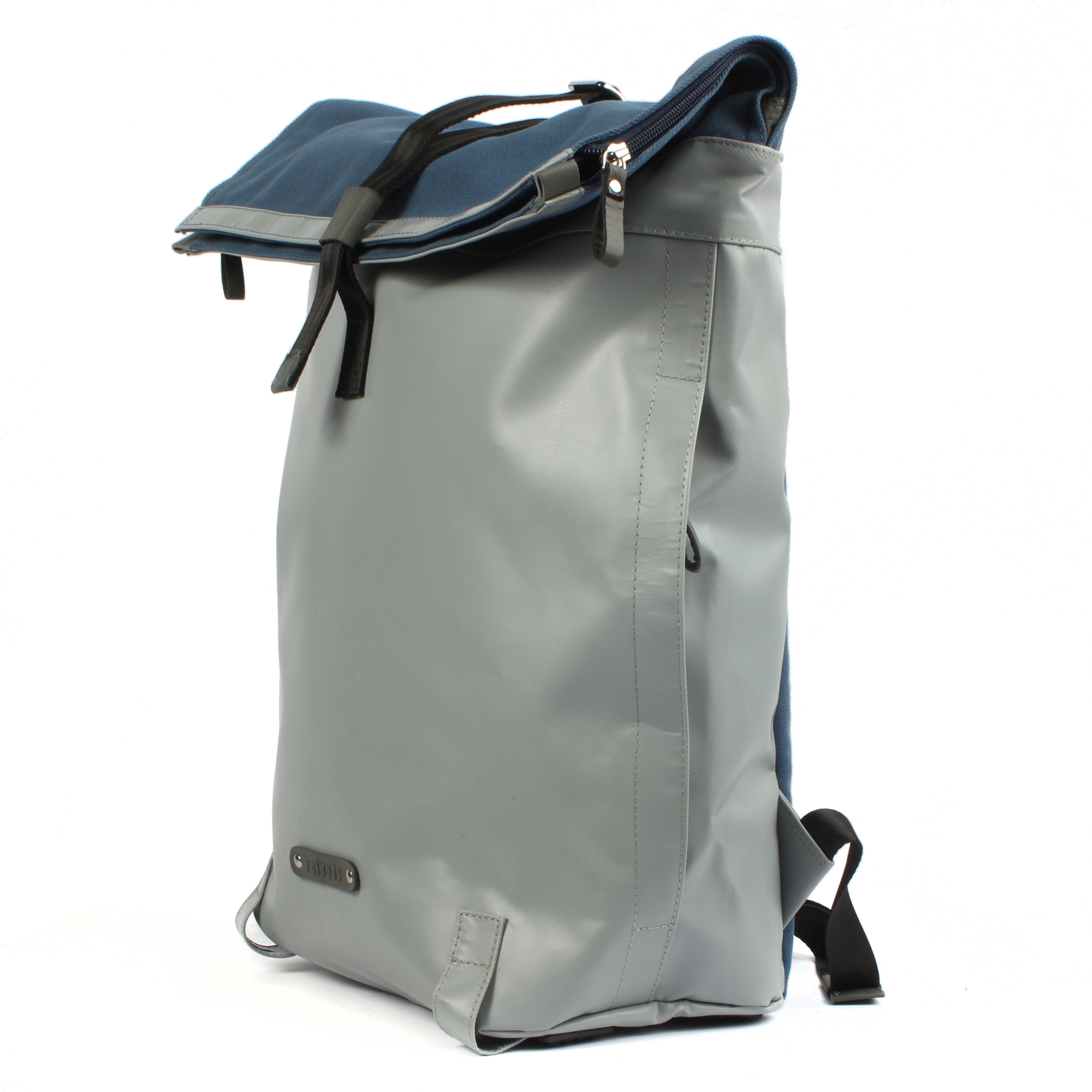 7clouds Sowe 7.4 grey-blue- nachhaltiger Fold-Top Laptop Stadtrucksack-Seite