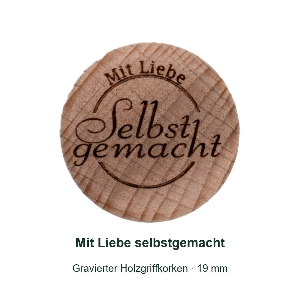 Gravurmotiv Mit Liebe selbstgemacht auf dem naturfarbenen Holzgriff