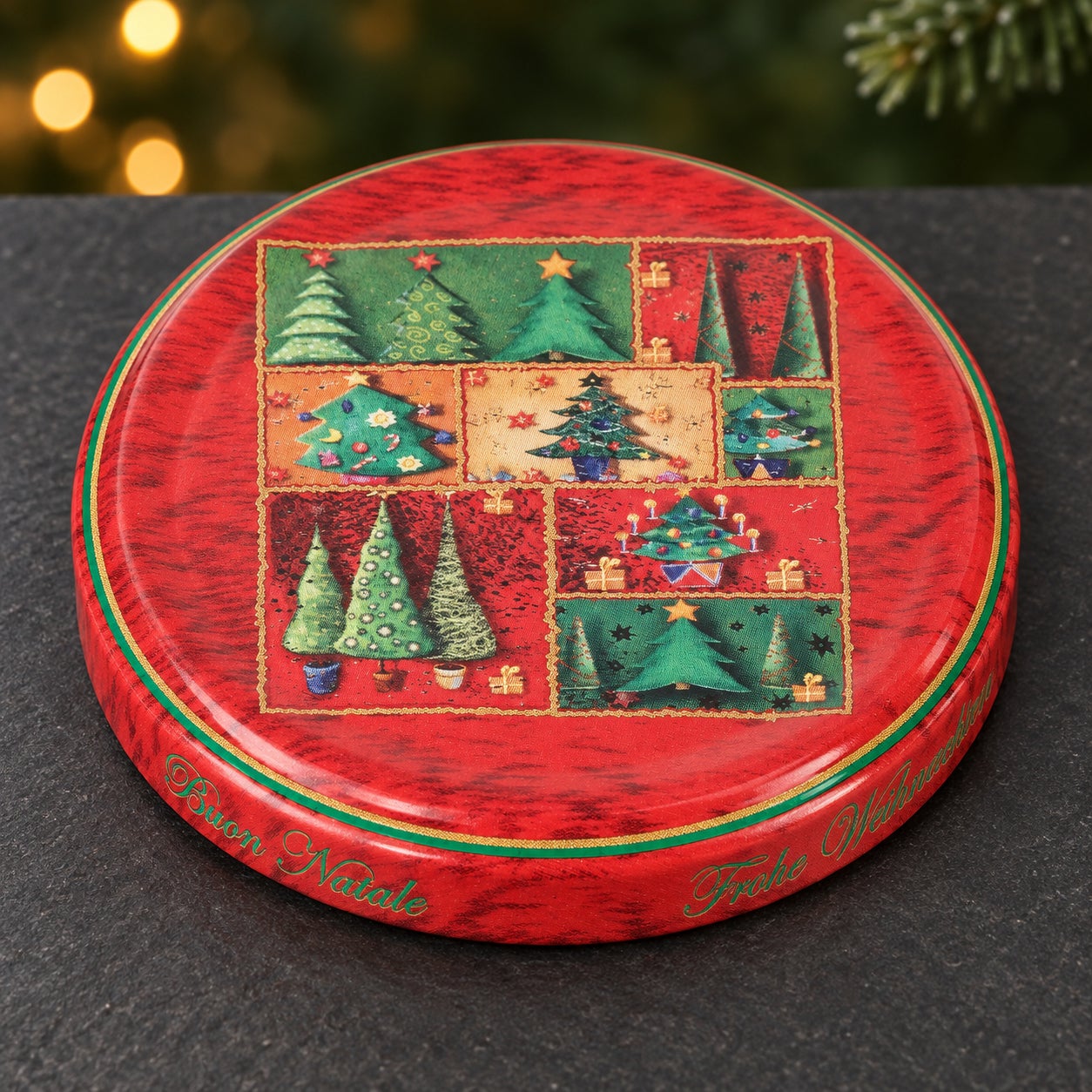 Glas mit Weihnachtsmotivdeckel – Tanne230, Runde Keksdose, Metall, Rot, Weihnachtsmotiv, Tannenbäume