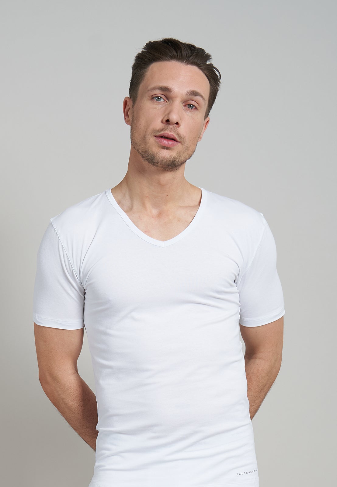 Baldessarini 2er Pack V-Ausschnitt Shirt Weiß (0110) 4/S Baldessarini 2er Pack V-Ausschnitt Shirt Weiß (0110) 4/S