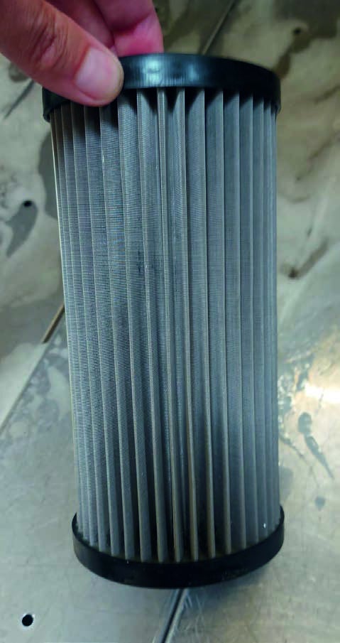 Obrabeni_--_Cisteni_filtru_CNC_stroju_1