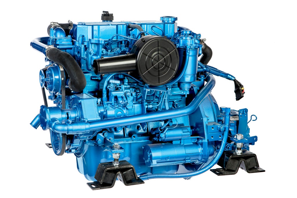 Solé Mini 62 Marinediesel 60PS mit hydraulischem Wendegetriebe TM345R Solé Mini 62 Marinediesel 60PS mit hydraulischem Wendegetriebe TM345R