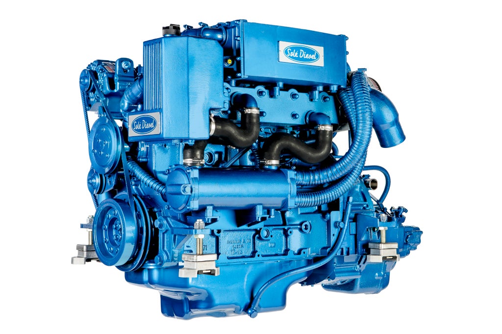 Solé SDZ 165 Marinediesel 160PS mit Technodrive Wendegetriebe TM170A Solé SDZ 165 Marinediesel 160PS mit Technodrive Wendegetriebe TM170A