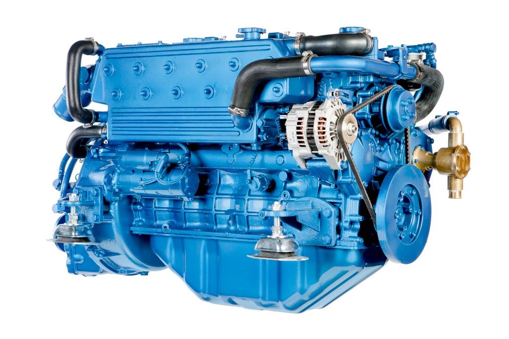 Solé SM 105 Bootsmotor mit 76PS und Wendegetriebe TM93 Solé SM 105 Bootsmotor mit 76PS und Wendegetriebe TM93