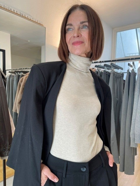 Rollkragenpullover, beige, Strick, Blazer, Hose